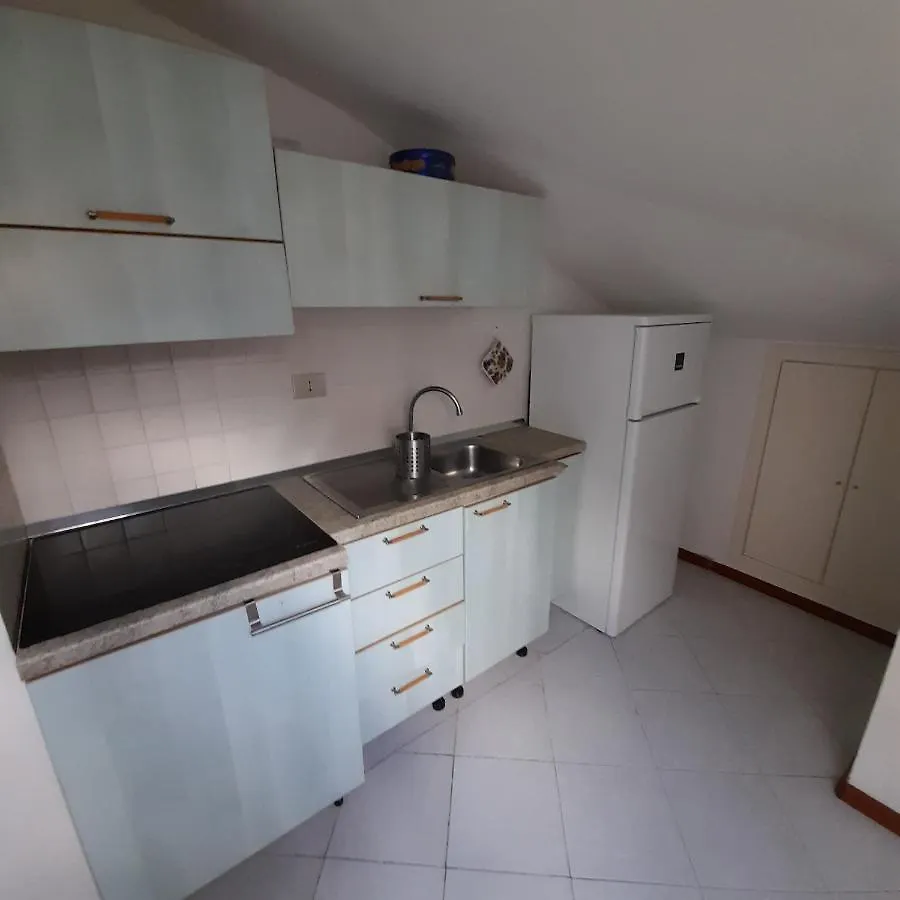 דירות לבנטו Attico Del Sole Zero Undici Zero Uno Sette Lt 0787 0*,