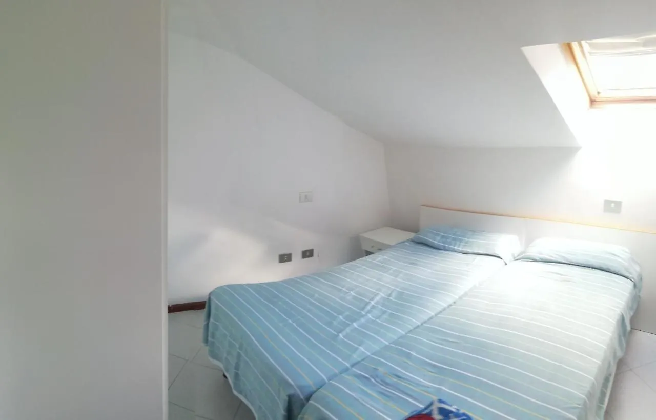 Attico Del Sole Zero Undici Zero Uno Sette Lt 0787 Apartment Levanto