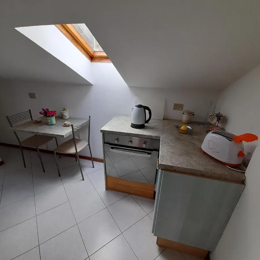 Attico Del Sole Zero Undici Zero Uno Sette Lt 0787 Apartment Levanto